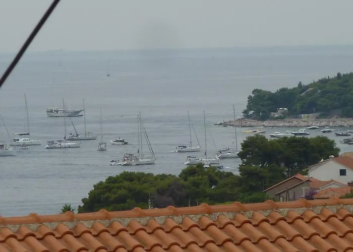 Double Hvar 15378a Guest house 3*